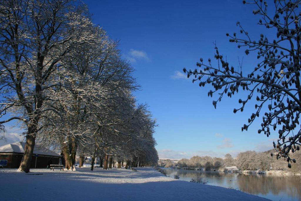 Ty Carreg Bed and Breakfast Llanwrtyd Wells Esterno foto