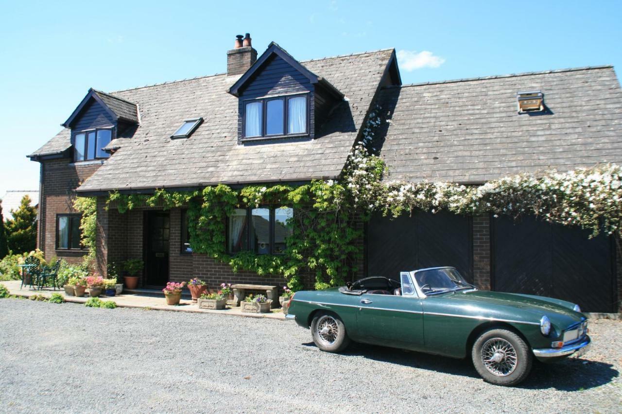 Ty Carreg Bed and Breakfast Llanwrtyd Wells Esterno foto